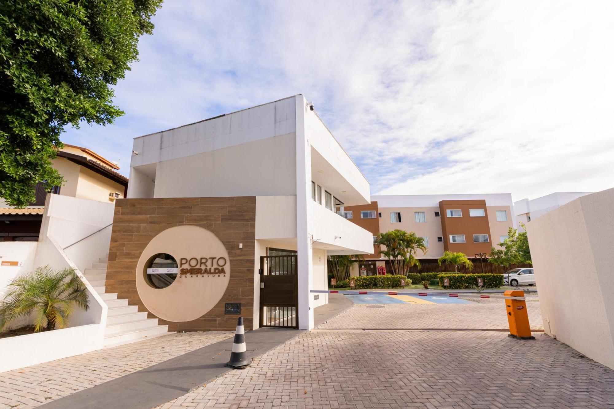 Apartment In Guarajuba With 2 Comfortable Suites. Buitenkant foto